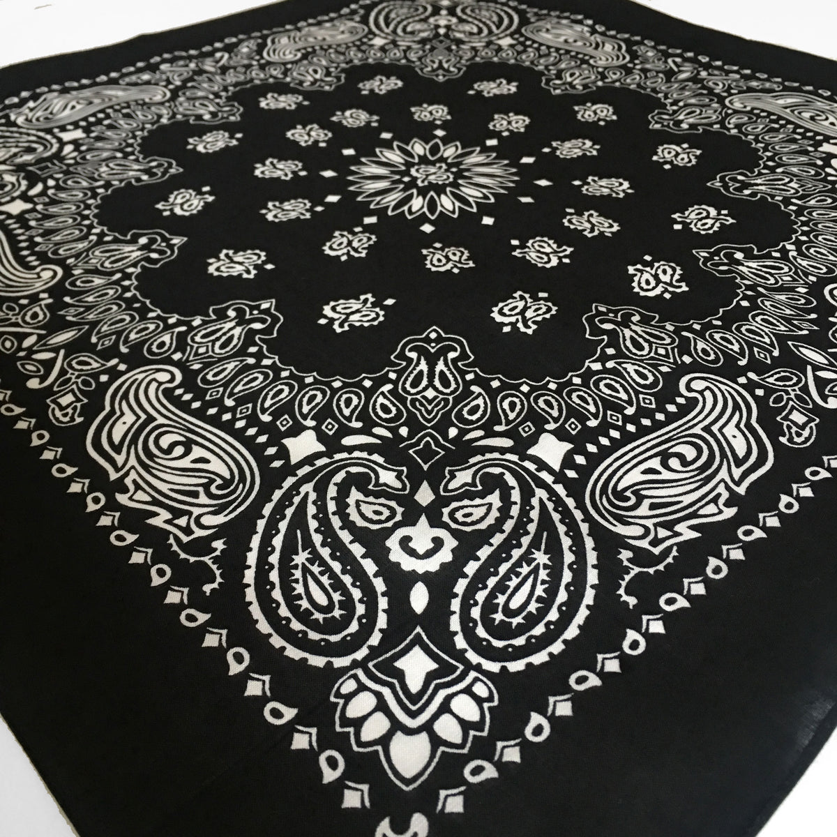 Black & White Cowboy Bandana – BandanaLove